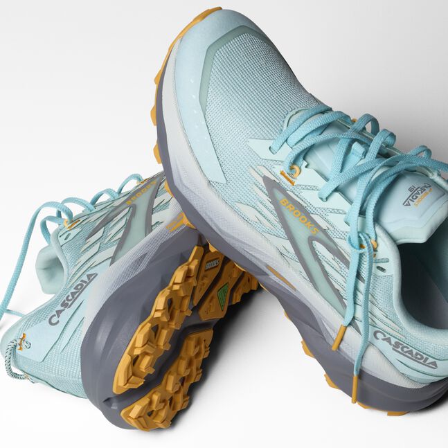 WOMEN Cascadia 19